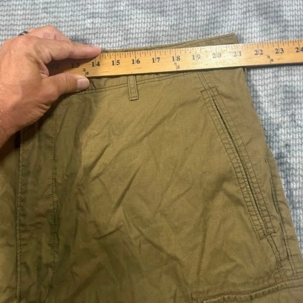 Levi's Mens Khaki Tan Cargo Shorts Multi Pocket‎ Utility Hiking Casual 44X12